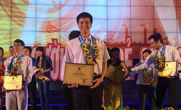  Đồng chí Nguyễn Văn Tuân nhận giải thưởng Người Thở trẻ giỏi toàn quốc lần thứ VI – năm 2015