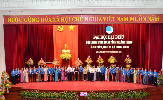 Lãnh đạo Trung ương, Tỉnh chụp ảnh lưu niệm với Ủy ban Hội LHTN Việt Nam tỉnh Quảng Ninh khóa V, nhiệm kỳ 2014-2019.