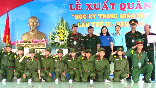 Quang cảnh lễ xuất quân