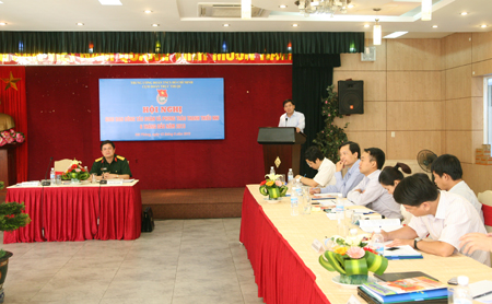 Đồng chí Nguyễn Long Hải, Bí thư Trung ương Đoàn phát biểu tại hội nghị