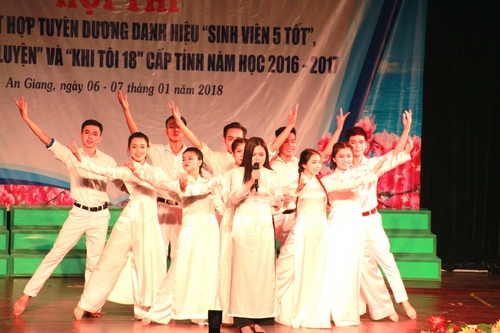 Hội thi Tự hào truyền thống sinh viên Việt Nam