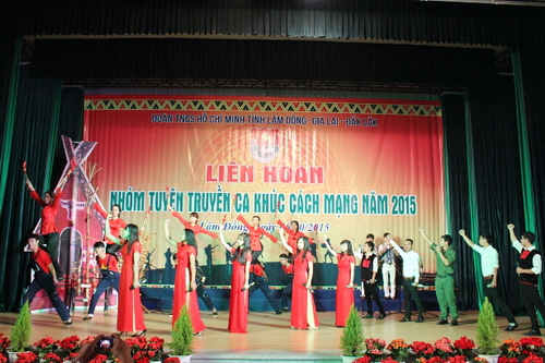 Tiết mục của nhóm tuyên tuyền ca khúc cách mạng tỉnh Đắk Lắk