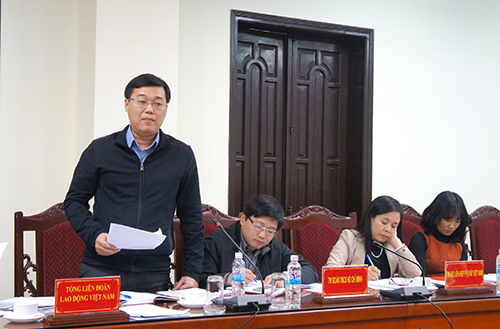 Đồng chí Lê Quốc Phong, Bí thư Trung ương Đoàn phát biểu tại hội nghị