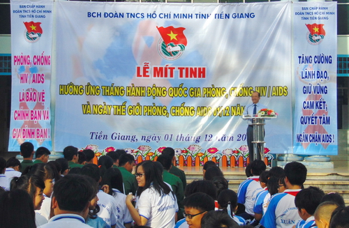 Quang cảnh buổi lễ mít tinh