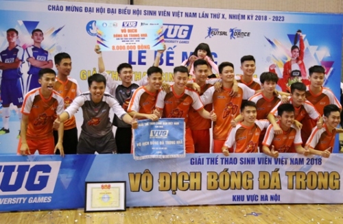 Đội tuyển Đại học FPT giành ngôi vô địch Futsal VUG 2018 khu vực Hà Nội với giá trị giải thưởng 8 triệu đồng