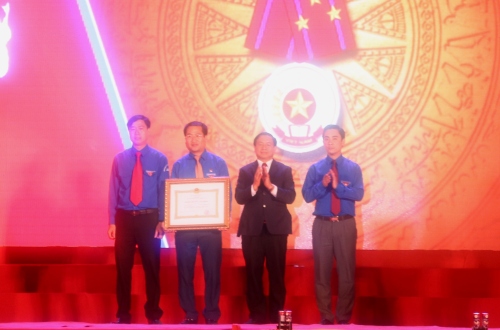 Tỉnh đoàn Hà Tĩnh vinh dự đón nhận Huân chương độc lập hạng Nhất