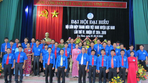 Ủy ban Hội LHTN huyện Lục Nam khóa IV, nhiệm kỳ 2014 - 2019 ra mắt Đại hội