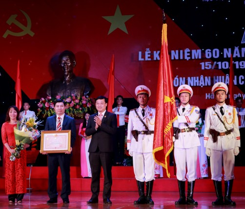 Học viện TTN Việt Nam cũng vinh dự nhận Bằng khen của Thủ tướng Chính phủ