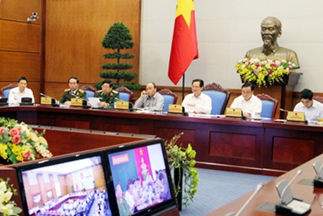 Thủ tướng Nguyễn Tấn Dũng chủ trì cuộc họp chiều 8/11 ban biện pháp ứng phó với siêu bão Haiyan. Ảnh: VGP/Nhật Bắc