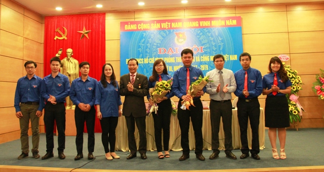 Ban Chấp hành Đoàn Thanh niên VCCI ra mắt Đại hội.