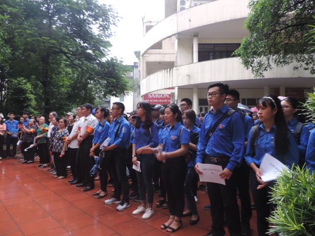  Buổi lễ có sự tham gia đông đảo của đoàn viên, thanh niên và cán bộ, hội viên Đội xung kích diệt bọ gậy phường Đồng Tâm