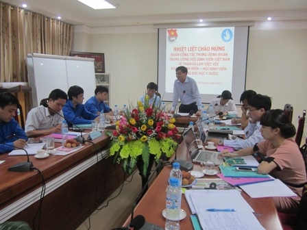 Đ/c Nguyễn Long Hải - Bí Thư TW Đoàn phát biểu trong buổi làm việc tại trường Đại học Y - Dược Thái Nguyên